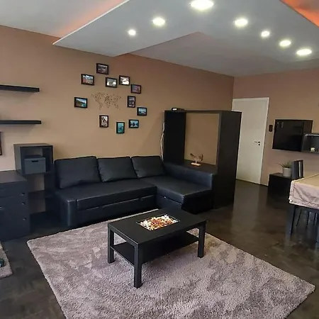 Glowing Home-ponty16 * Budapest